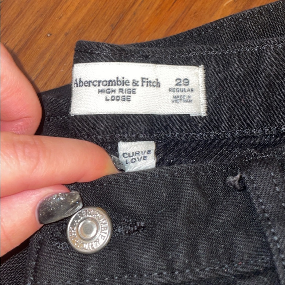 Abercrombie & Fitch Curve Love High Rise Loose Jean - Picture 8 of 8